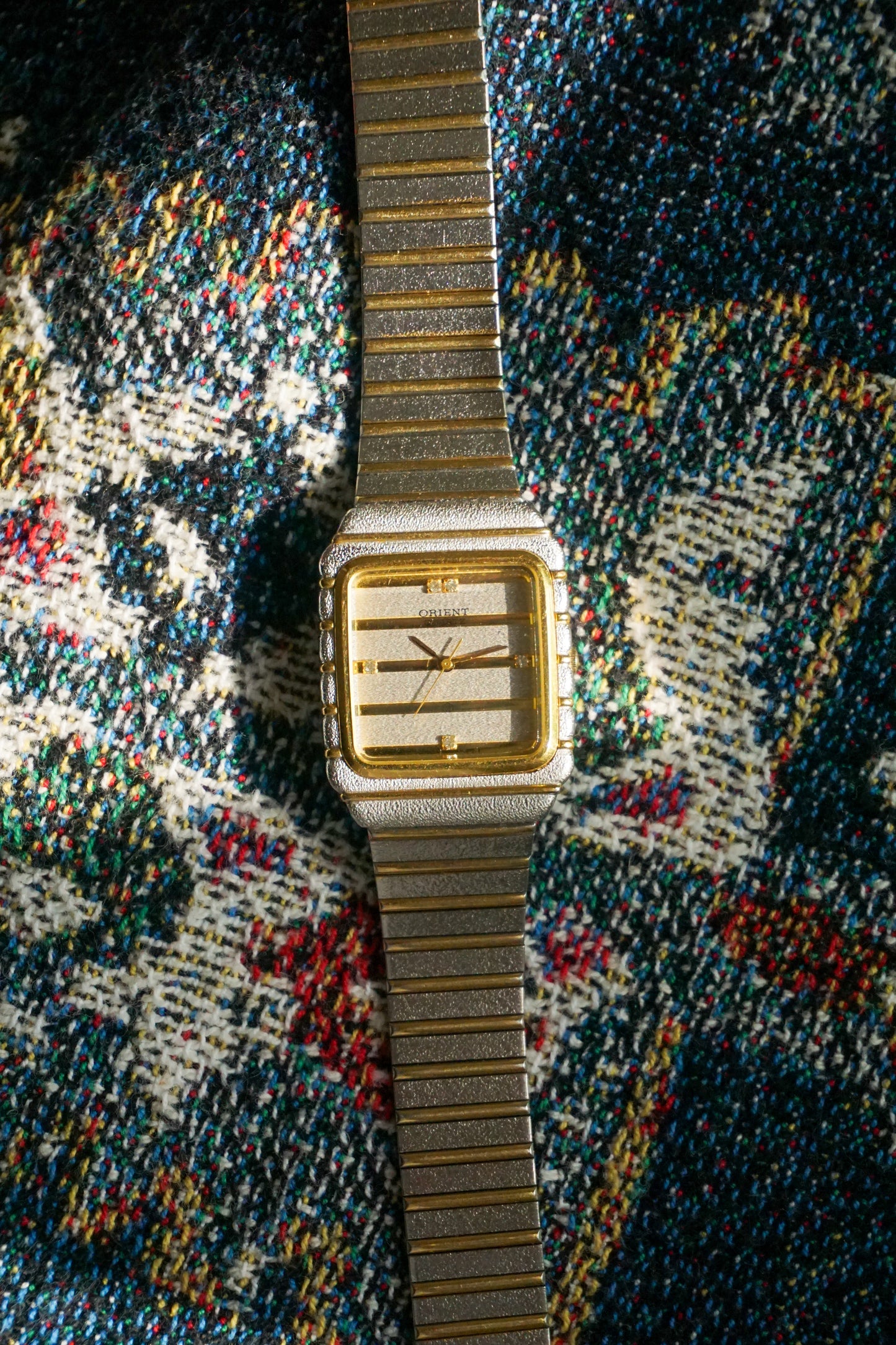 Orient tank two-tone