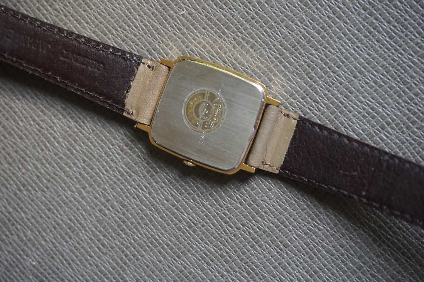 Orient square NOS