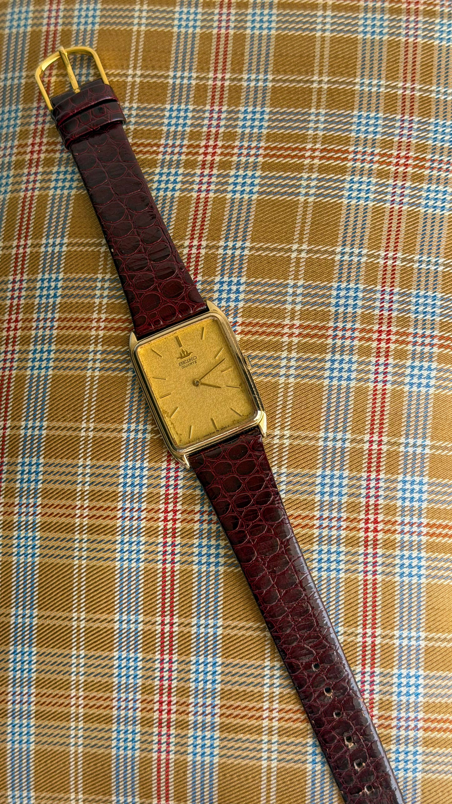 Seiko tank linen dial