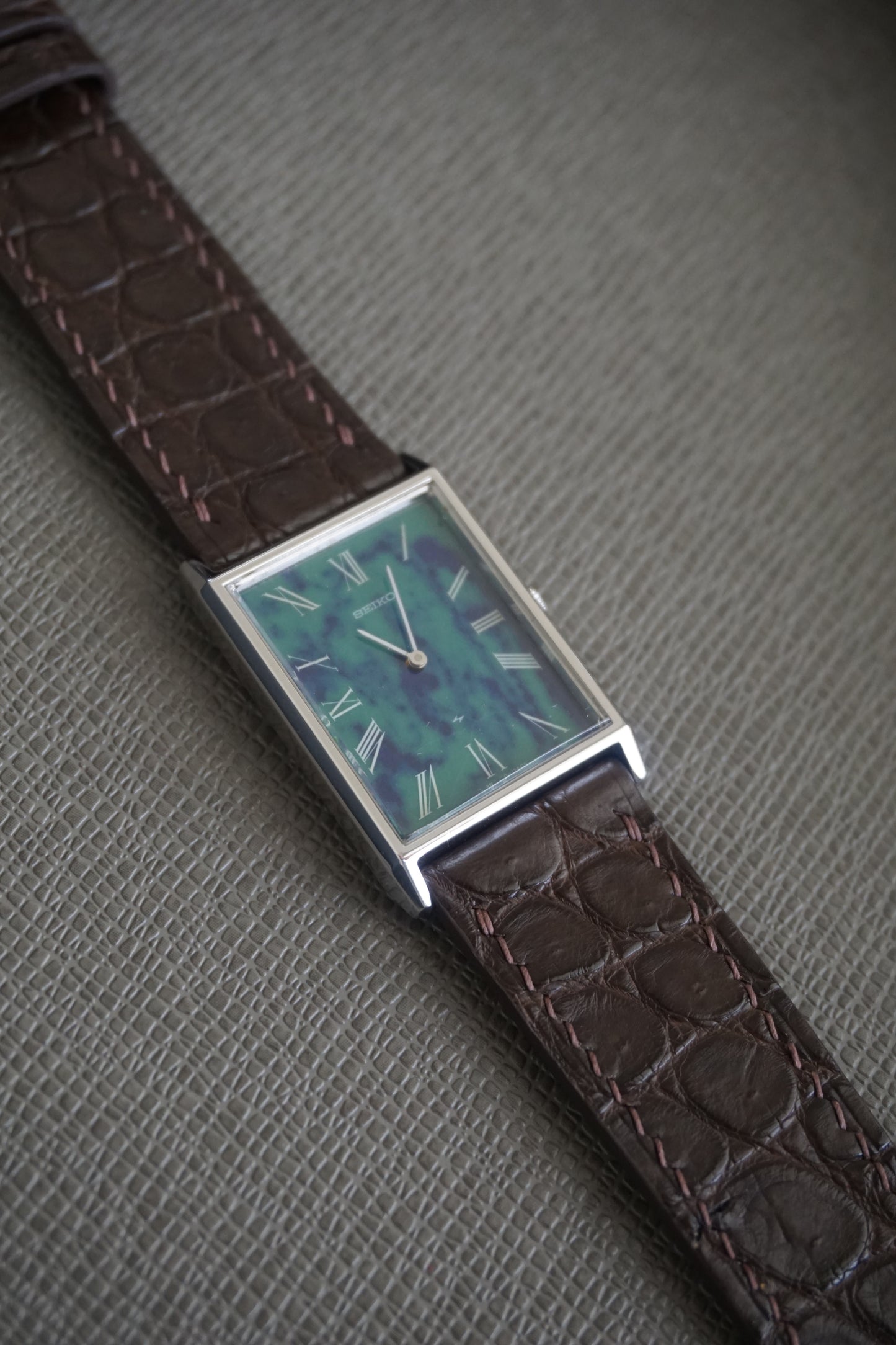 Seiko Tank 2220-3410 hand wound